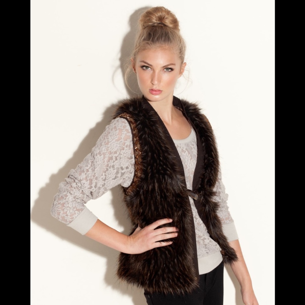 GUESS Women Beaded Brown Faux Fur Beca Vest size XS